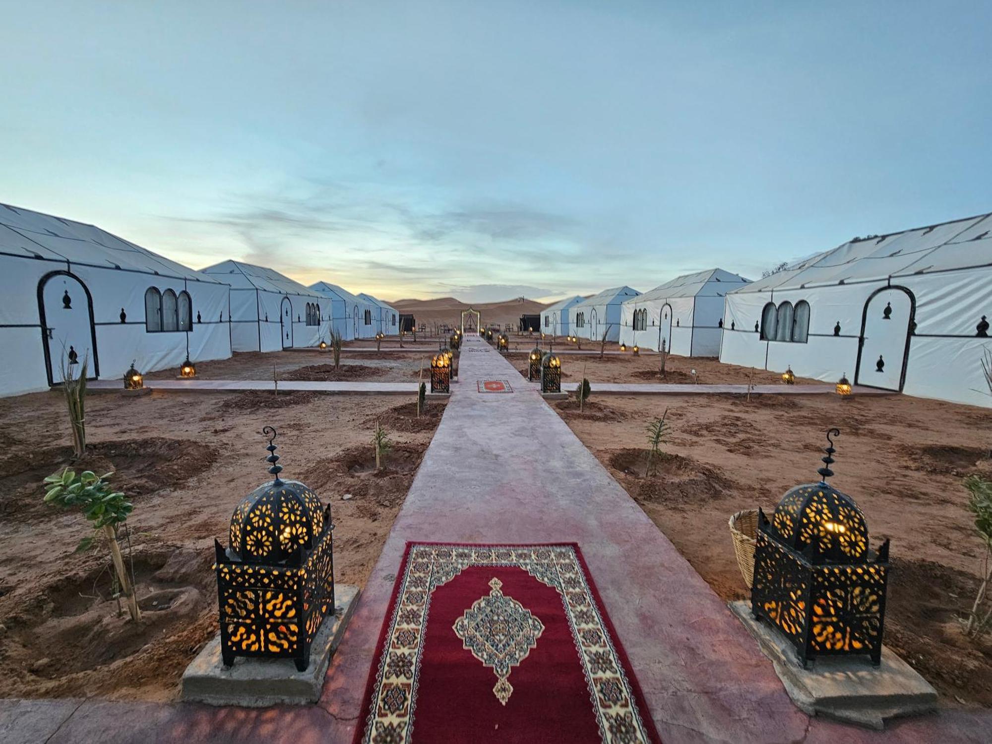 Najma Luxury Camp Hotel Merzouga Bagian luar foto