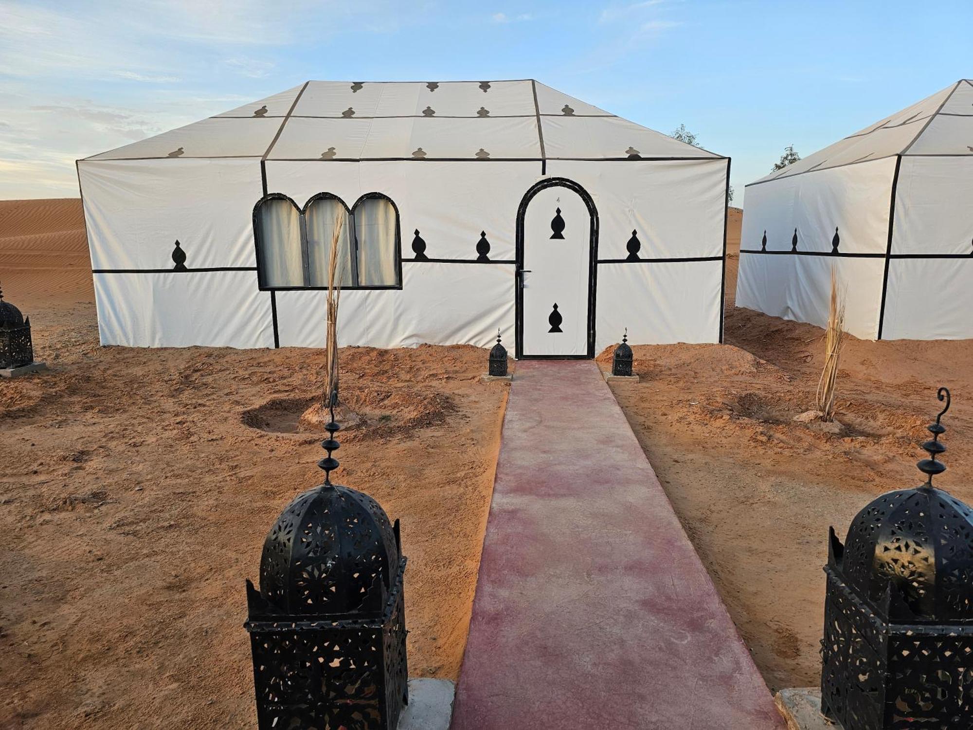 Najma Luxury Camp Hotel Merzouga Bagian luar foto