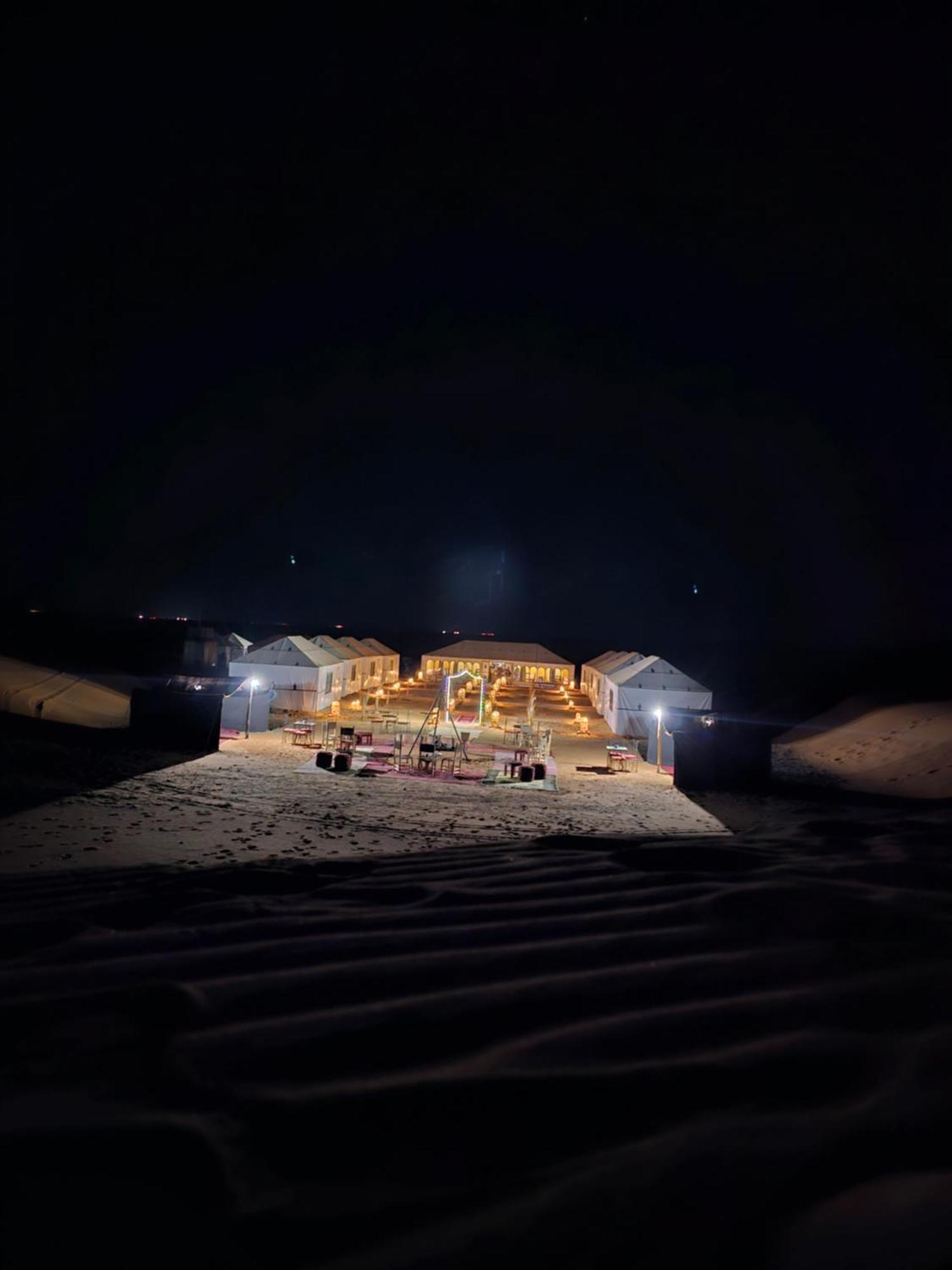 Najma Luxury Camp Hotel Merzouga Bagian luar foto
